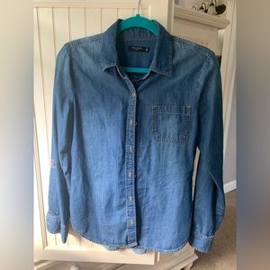 Max Jeans denim button down shirt